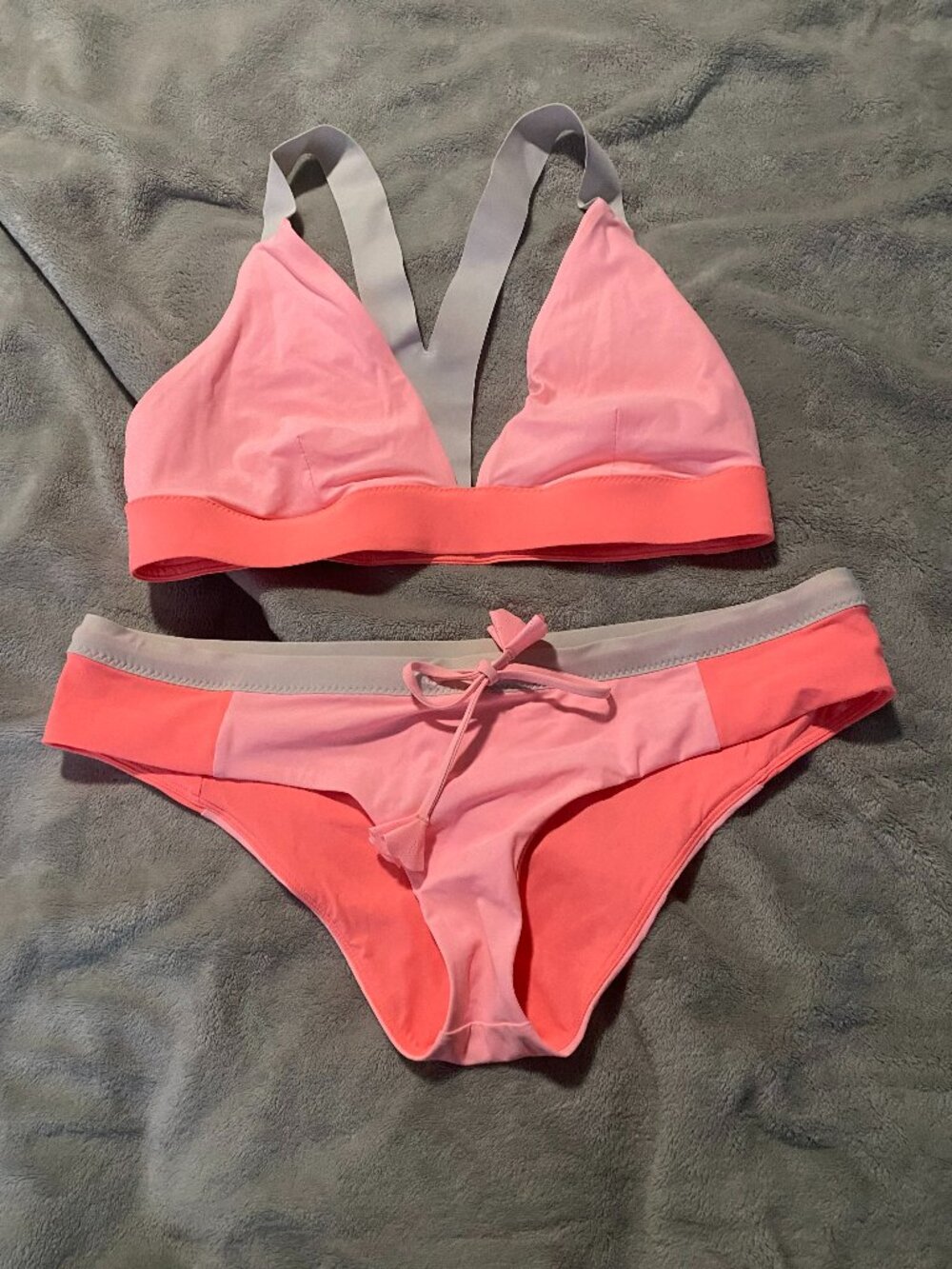 LuluLemon 2-piece swimsuit - Pink 8, never worn